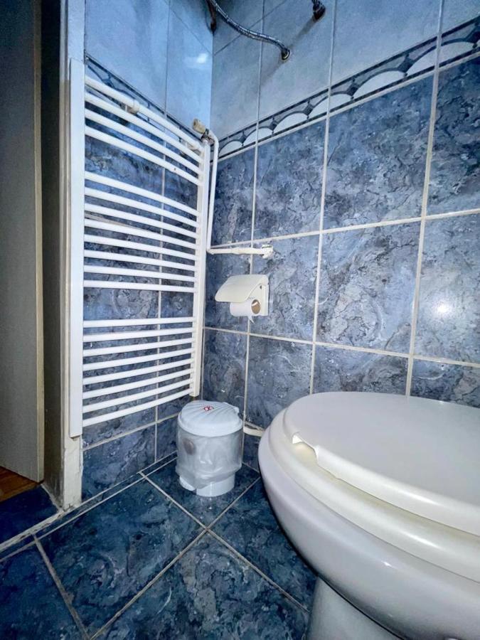 Center House Hostel Pristina Extérieur photo